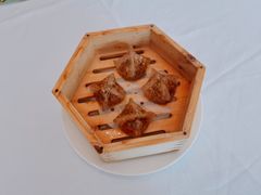 黑松露水晶饺-世博源公馆·本帮融合菜·主题包厢·江景餐厅