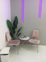 -SWANK SALON