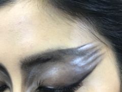 -金夫人化妆摄影职业培训学校