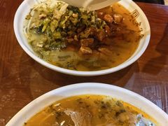 辣酱崤肉面-老半斋(福州路店)