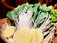 -东巴人鱼豆花火锅(幸福街店)
