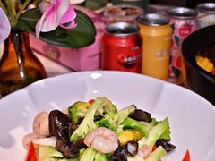 春色满园-大鸭梨烤鸭(望京店)