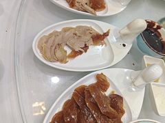 -大鸭梨烤鸭店(金顶街店)