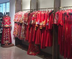 -藤薰定制中式嫁衣礼服旗袍店