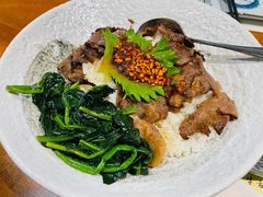 碳烧豪华牛肉饭-热血兄弟·炭火烤肉(融侨中心店)