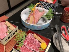 -山川小町·极番烧肉(新地假日广场店)