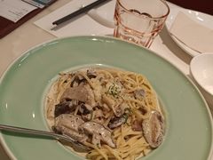 -港丽餐厅(高德置地店)