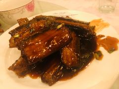 -余杨鸭鸭餐厅