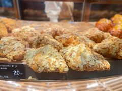 杏仁可颂-FANEN法念·烘焙·甜点(万象城店)
