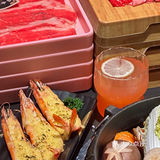 💞简约流行风装潢自助餐,和牛海鲜小食爱不释口🥩🍣🍗