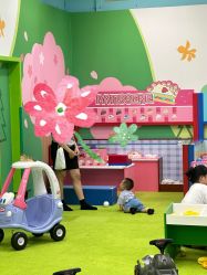 -莫莉幻想儿童乐园(深圳南山欢乐颂店)