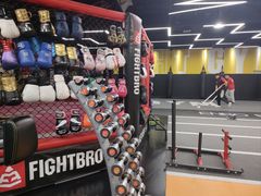 -成杰格斗·拳击·柔术·防身术(建设路店)
