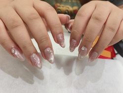 -尤米一站式美甲美睫