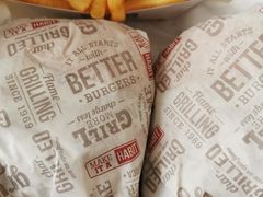 -The Habit Burger Grill 哈比特汉堡(爱琴海店)
