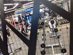-懒人Club健身(卓越时代广场店)