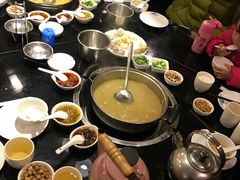 -丫丫汤膳打边炉(宏府408坊店)