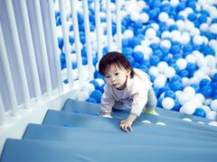 -蓝鲸奇亲子游泳俱乐部