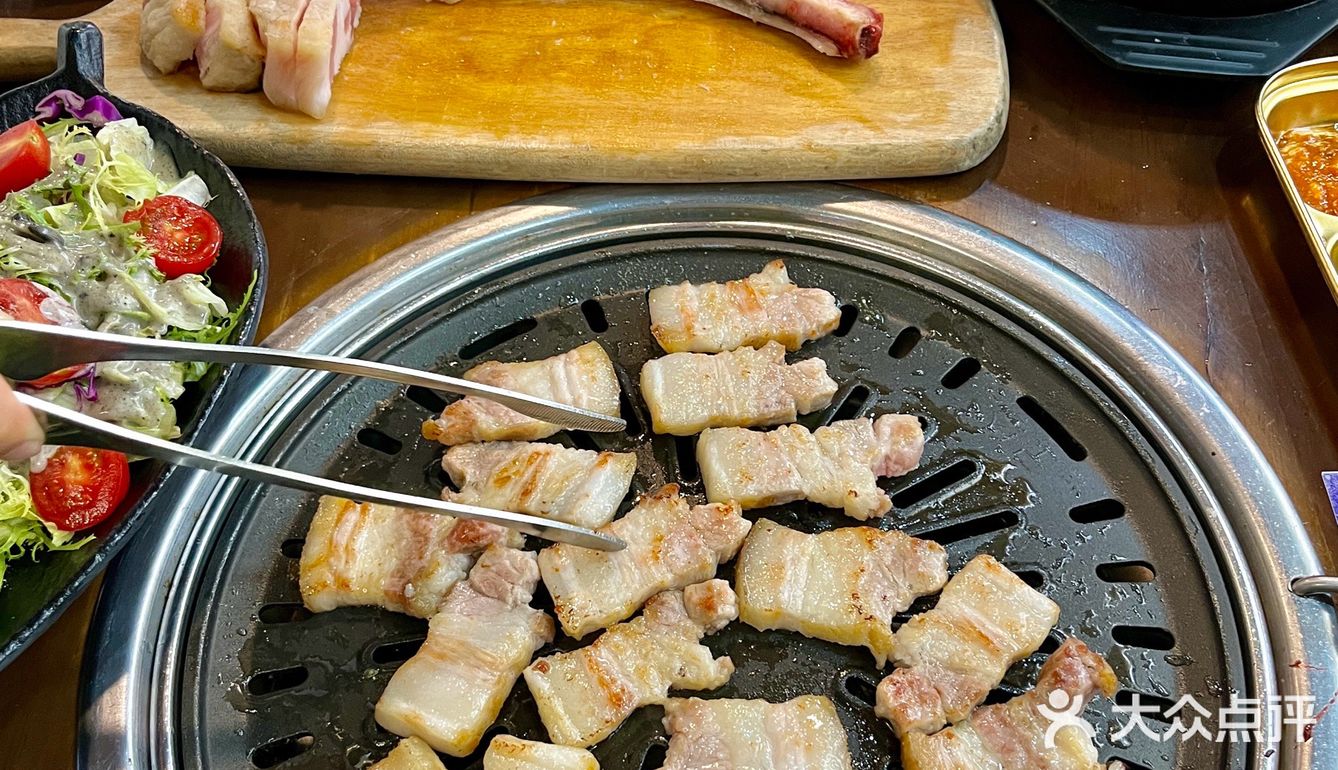 在威海烤肉界可以说是相当炸裂的存在。。。