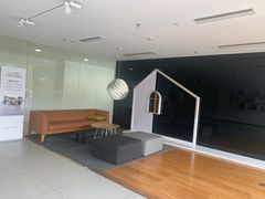 -杭州中沃沃尔沃4S店(滨江区店)