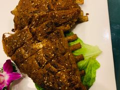 -河畔春天时尚餐厅