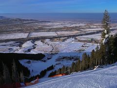 -丝绸之路山地度假区滑雪场