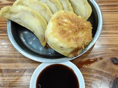 -老七家湾第一锅贴店(岗虹苑小区店)