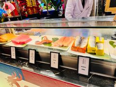 -广州万富希尔顿酒店·感趣自助餐厅·金秋蟹宴生蚝海鲜刺身