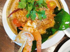 -Chom Cafe and Restaurant