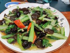 -如亿蒙餐