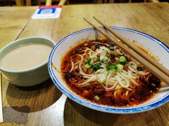 台灯小面-车沾巷·重庆老味豌杂面