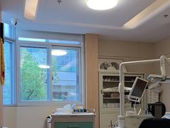 -上海仁爱医院口腔科 · 种植