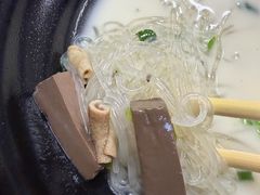 -津津老鸭粉丝馆(正东路店)