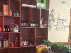 -果松木炭酸菜铜火锅·外婆参鸡汤