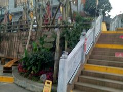 -楠柏弯休闲山庄(梨花溪店)