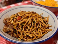 鲜辣炒笋干肥牛-荆九爷爆炒桥头三嫩(夫子庙店)