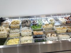 自助取餐区-锅神麻辣烫