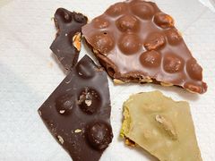 -VENCHI 闻绮(北京国贸商城店)