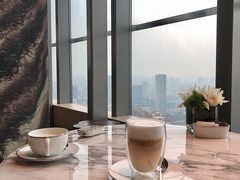 靠窗位-悦厅·下午茶(杭州柏悦酒店)