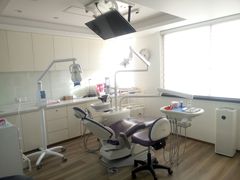-Dr.Z dental仁康种植矫正中心