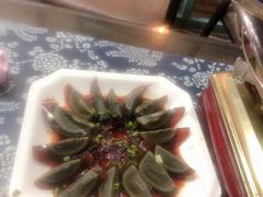 -临江餐馆二楼美食部落