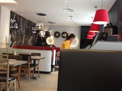 -必胜客(证大大拇指店)