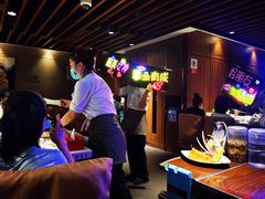 -海底捞火锅鲜切牛肉主题店(长寿路店)