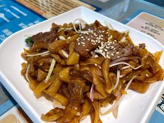 干炒牛河-大头力茶餐厅(花都融创茂店)