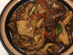 黑椒腐竹牛腩煲-大四喜茶餐厅(井岸店)