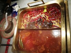 -尚尚仙·酸汤猪手·猪肚鸡火锅(华联万柳购物中心店)