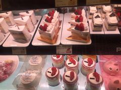 -巴黎贝甜(大宁国际商业广场店)