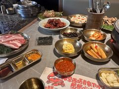 -草家酱蟹炭火烤肉店(珲春南路一店)