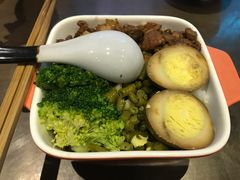 卤味饭卤肉饭-一口小满手作糯米糍(北山店)