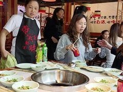 -肖肖酸萝卜鱼火锅(总店)