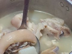 芸豆猪脚汤-荆九爷爆炒桥头三嫩(夫子庙店)